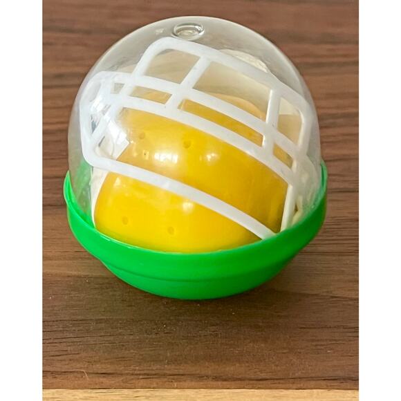 Vintage NFL Mini Gumball Vending Machine Plastic Football GB Packers Helmet - Picture 2 of 9